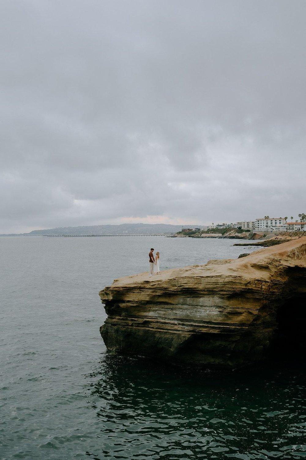 carousel-hero-element image-15