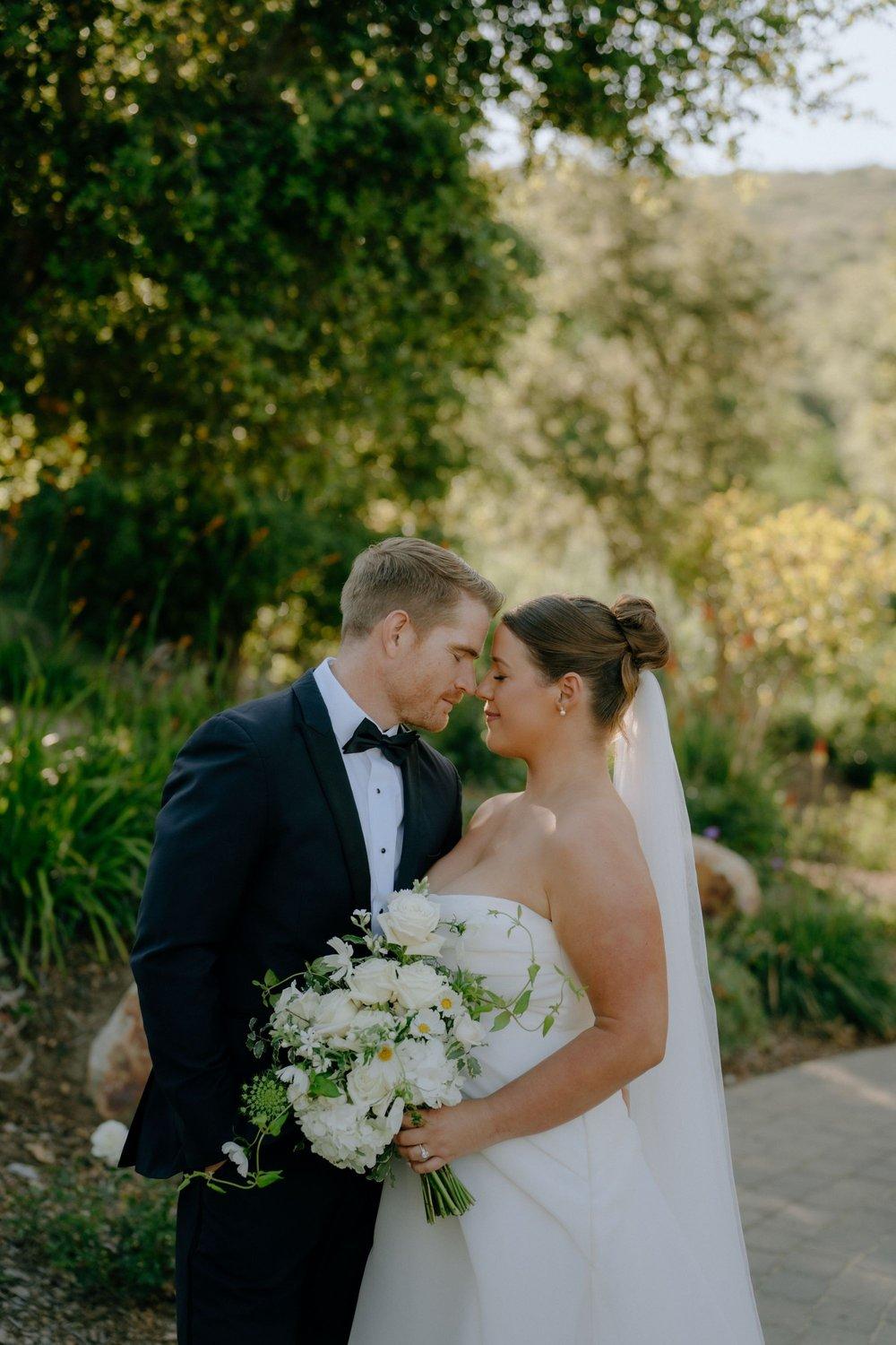 carousel-hero-element image-4