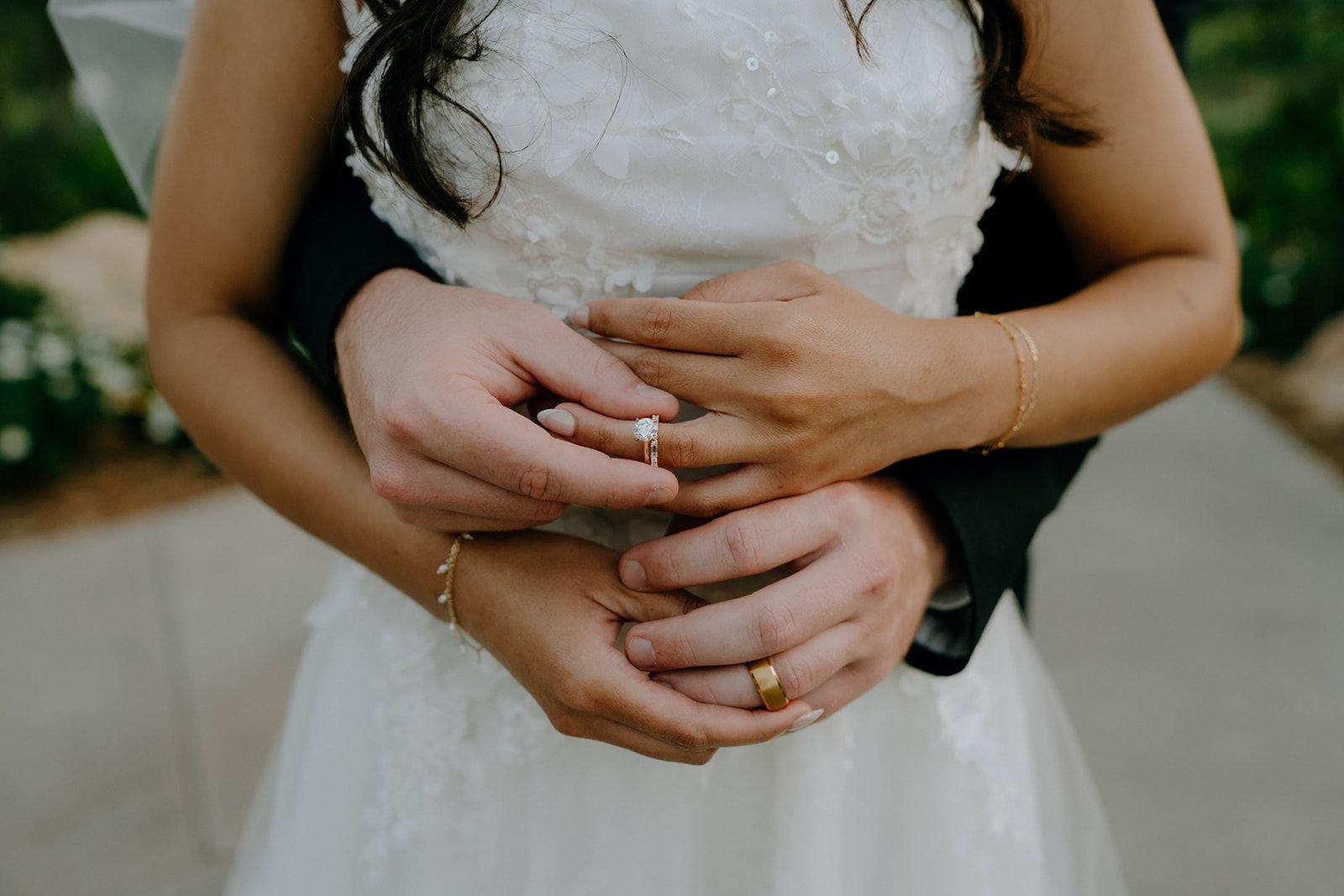 carousel-hero-element image-13