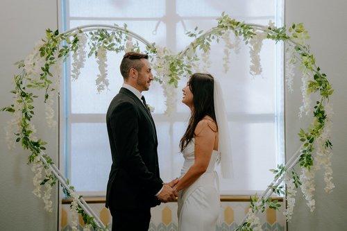 mobile - carousel-hero-element image-0